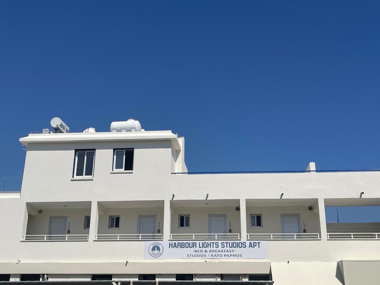 Harbour Lights Studio Apartments Paphos Exteriör bild